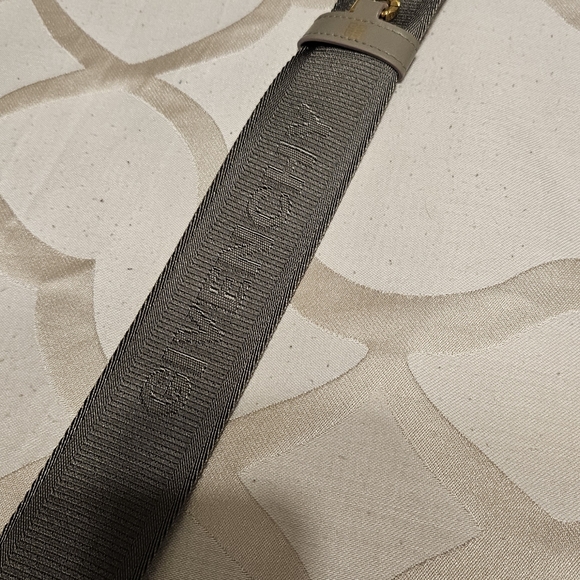 Givenchy Medium G Tote - Picture 12 of 13